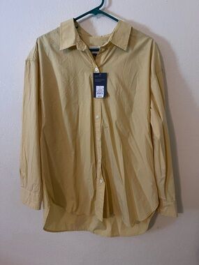 Universal Thread Light Yellow Button-Up Blouse